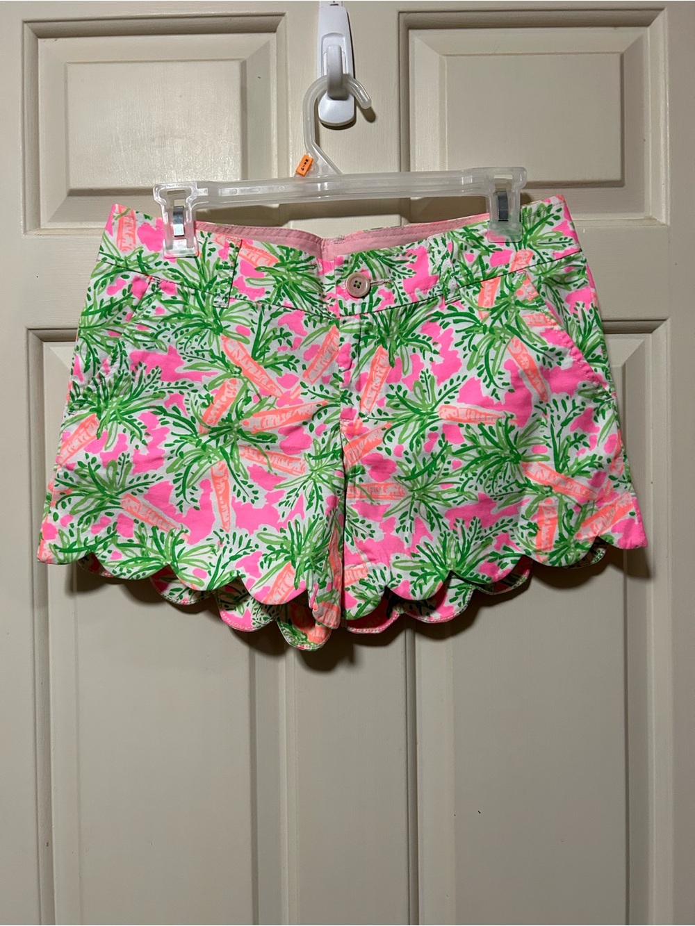 Lilly Pulitzer Pink & Green Tropical Scallop Hem Shorts